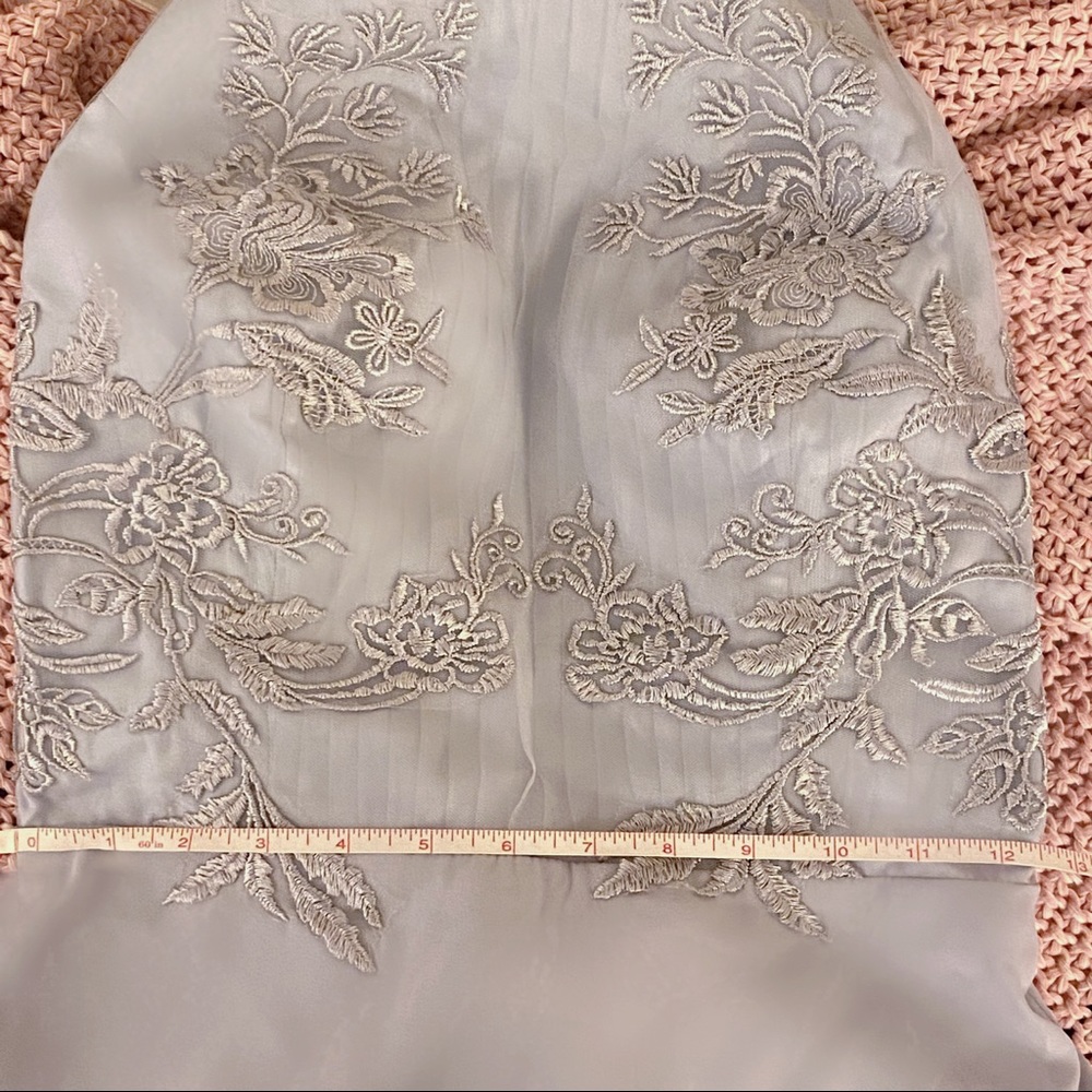 Beautiful Prom/Formal dress - Picture 5 of 6
